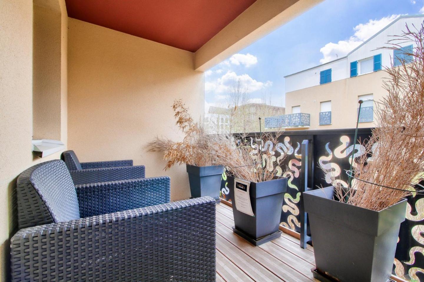 123Home - Suite & Spa Xl Montévrain Kültér fotó