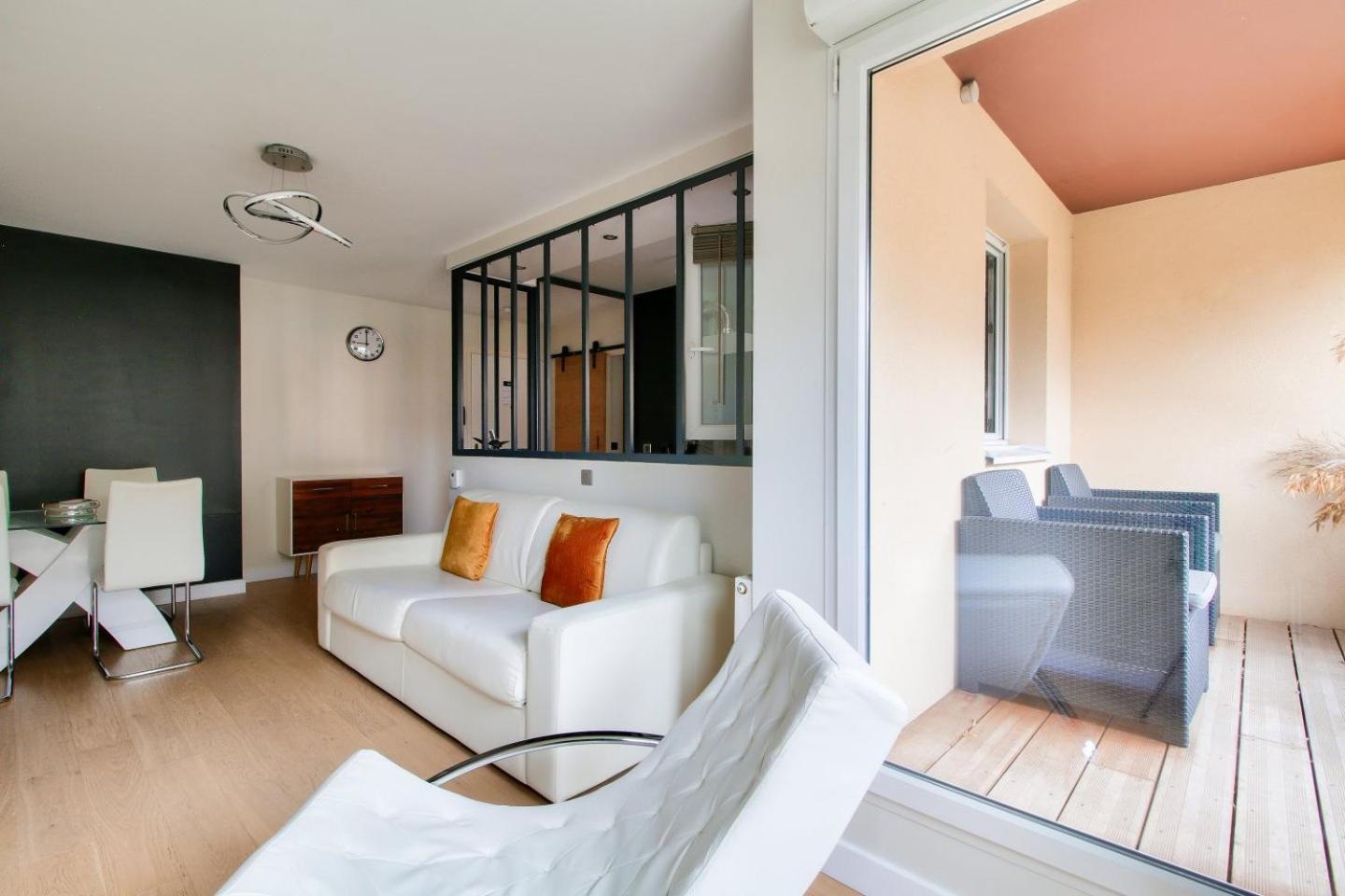 123Home - Suite & Spa Xl Montévrain Kültér fotó