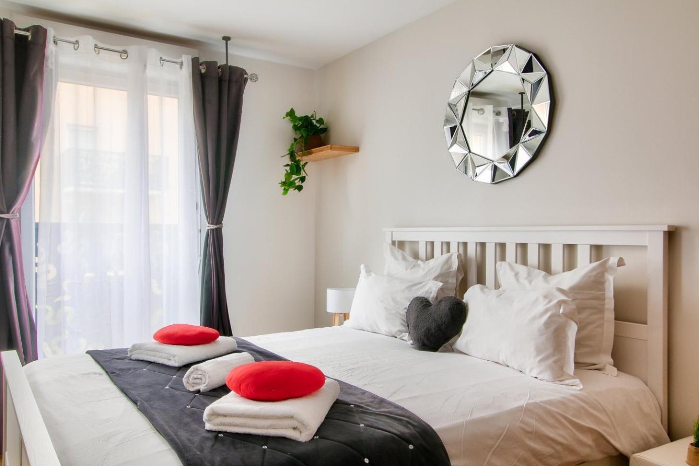 123Home - Suite & Spa Xl Montévrain Kültér fotó